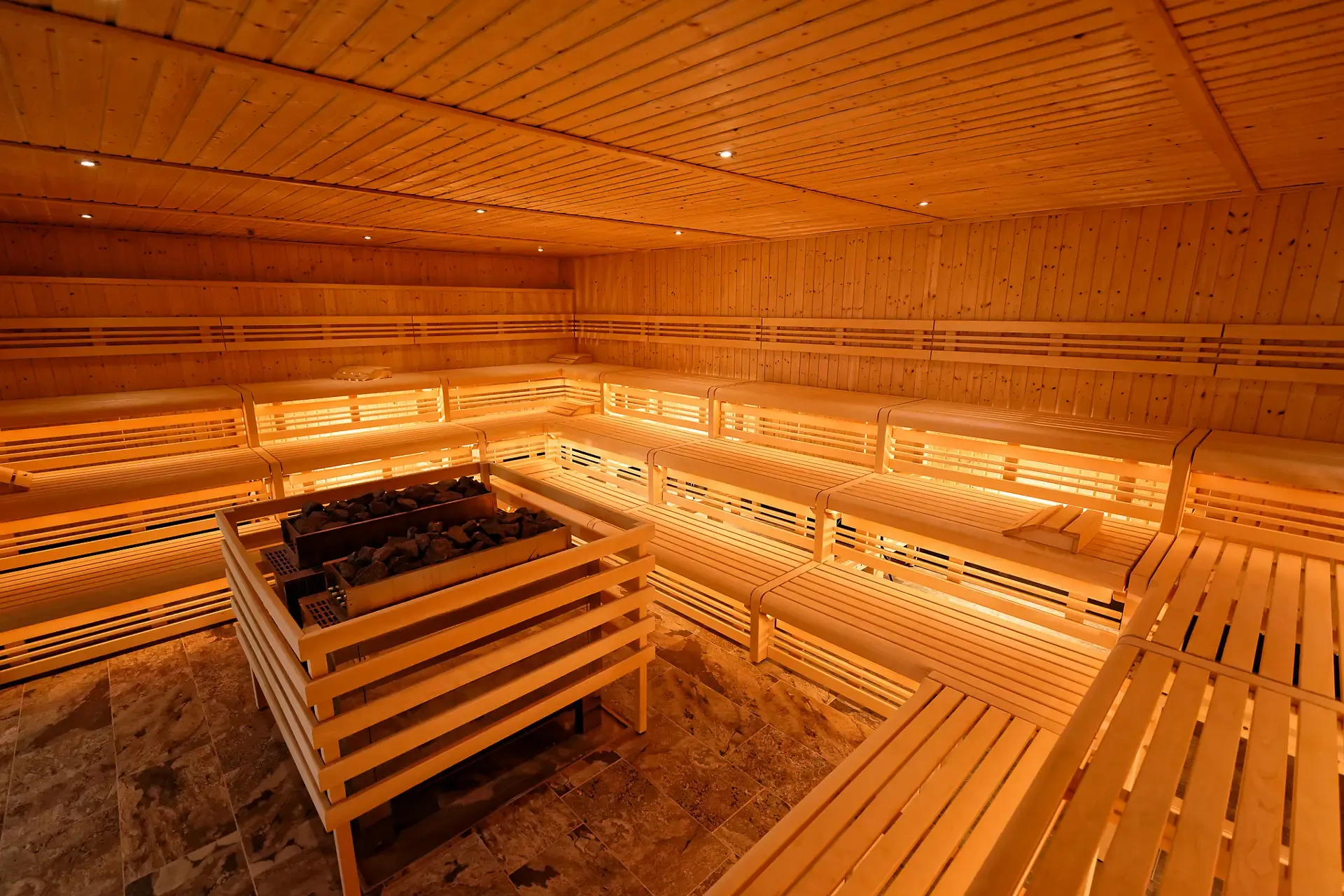 LGF_Sauna_3.webp